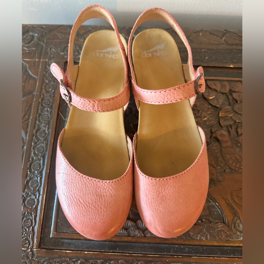 Dansko Tiffani Coral Milled Burnished-41. Worn once